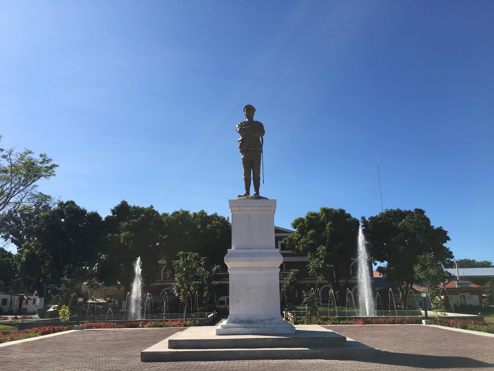 Juan Luna statue in Badoc